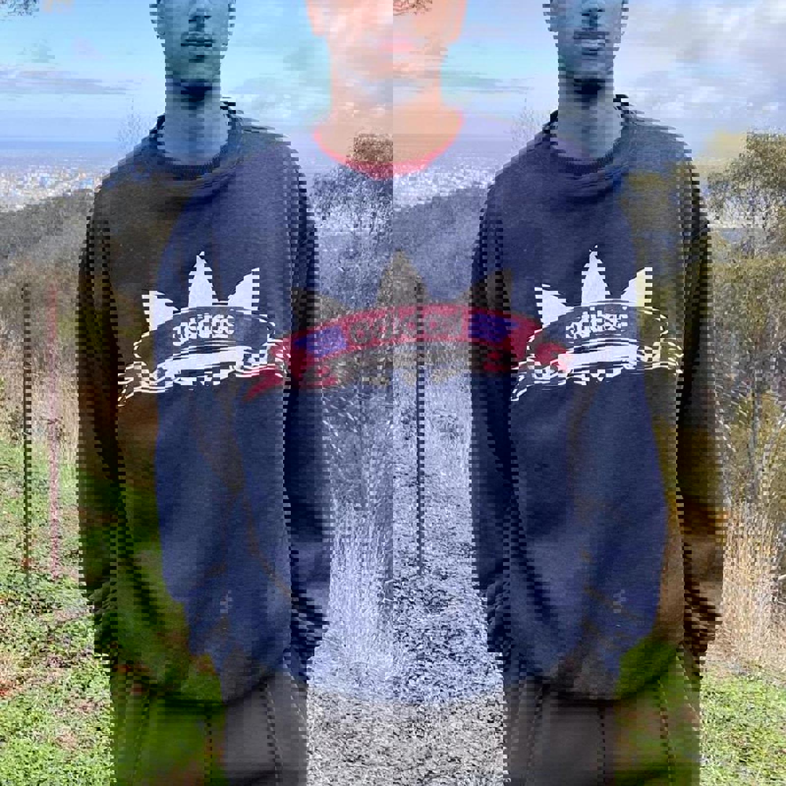 adidas sweatshirt – SquidInkVintage