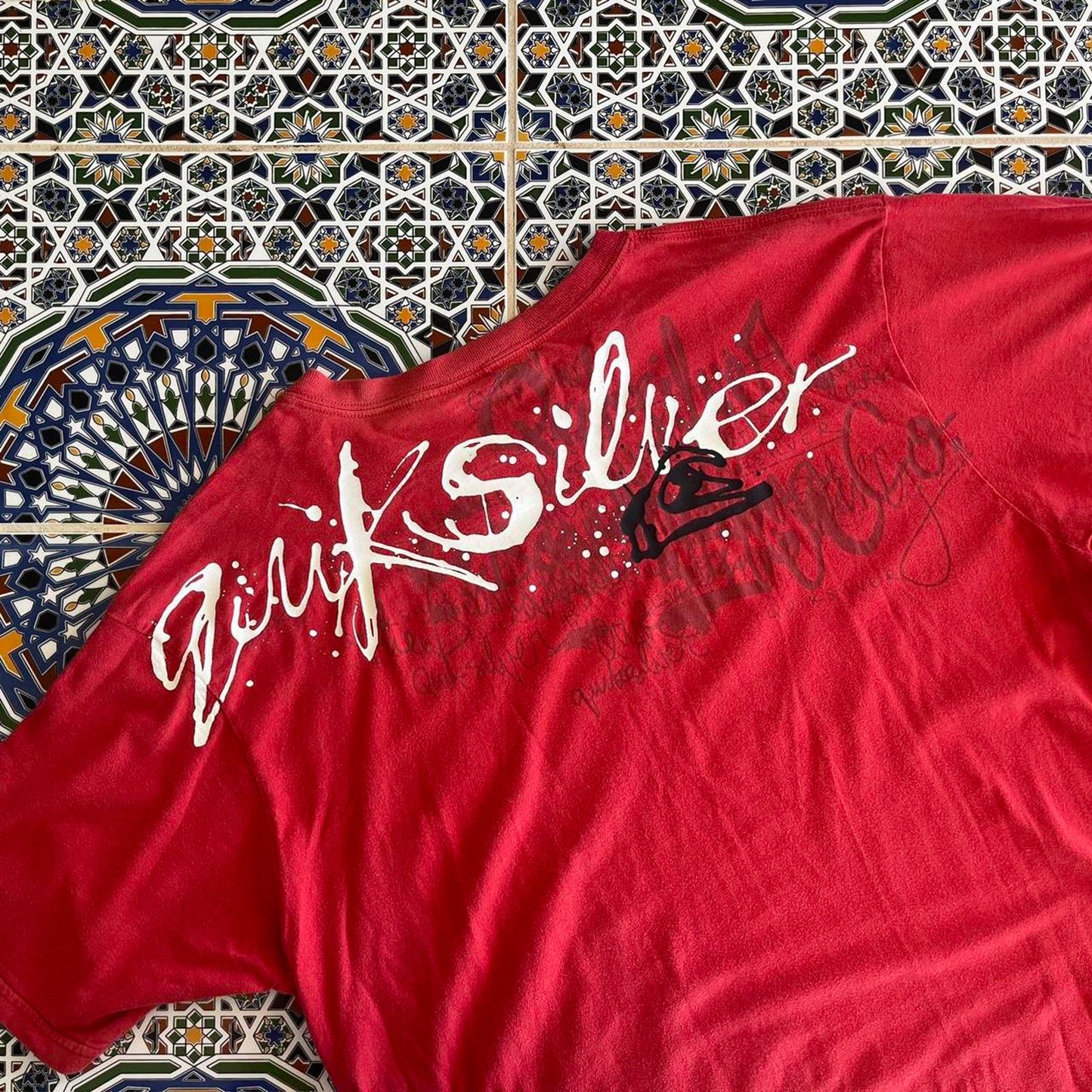 2000s Quiksilver tee