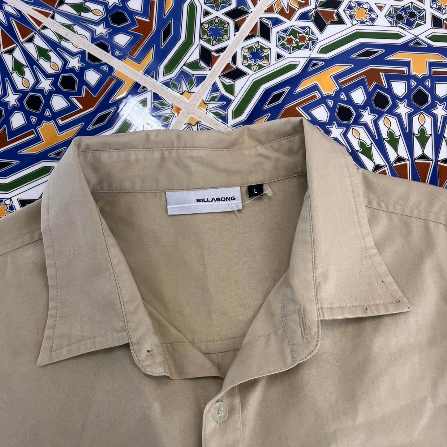 billabong short sleeved button up shirt