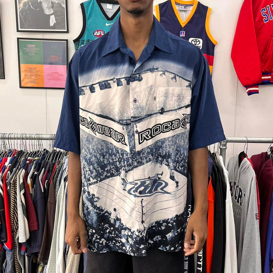 roca wear short sleeved button up shirt