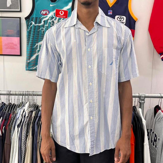 nautica short sleeved button up shirt