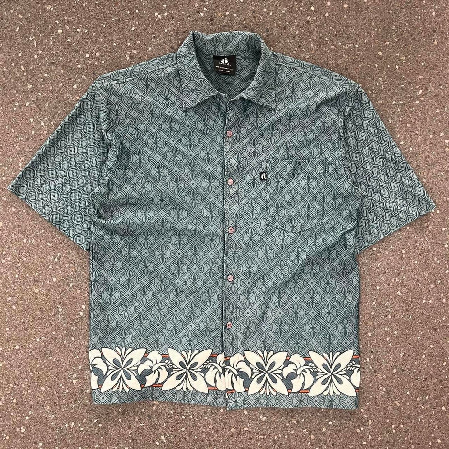 Hang ten Hawaiian short sleeved button up shirt