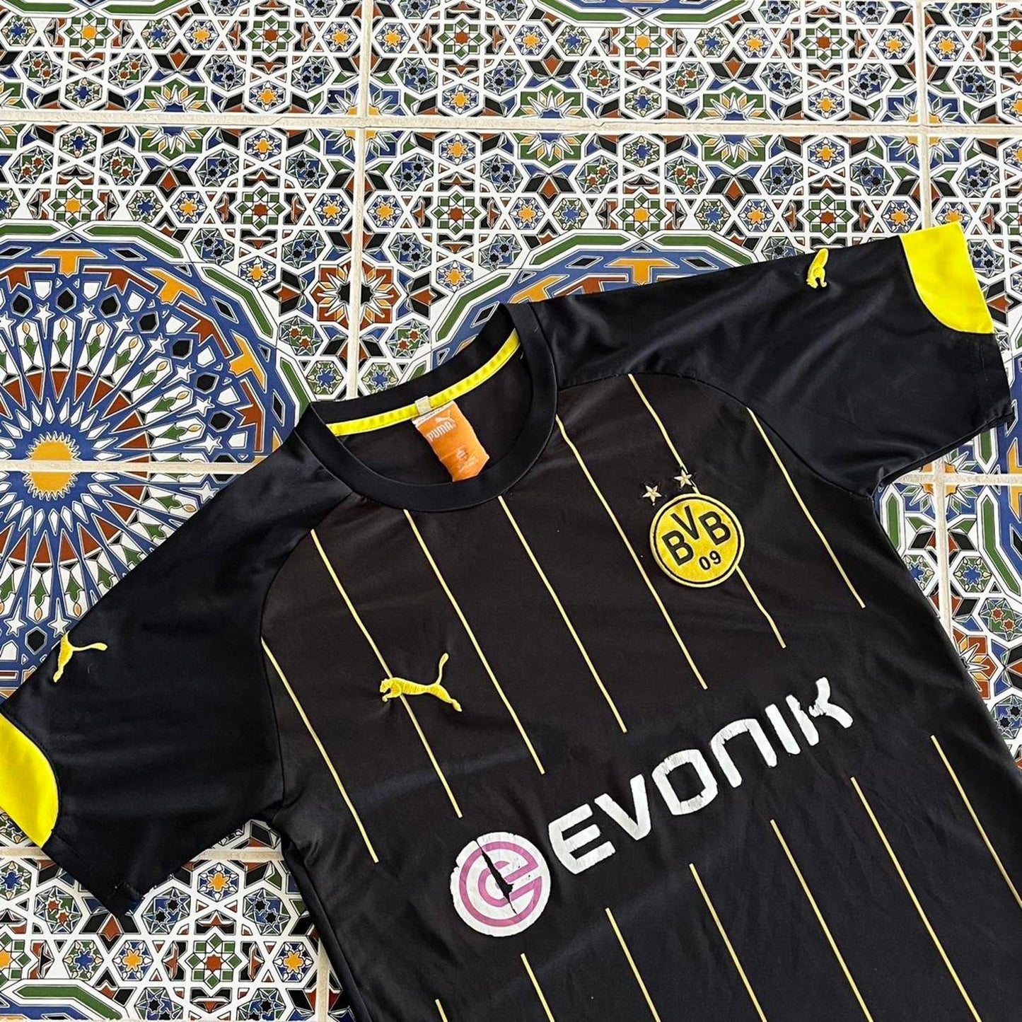 Puma BVB dortmund soccer kit.