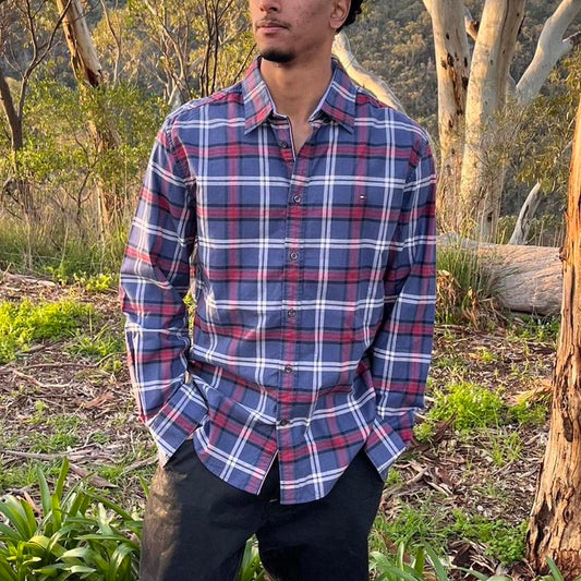 tommy hilfiger button up shirt