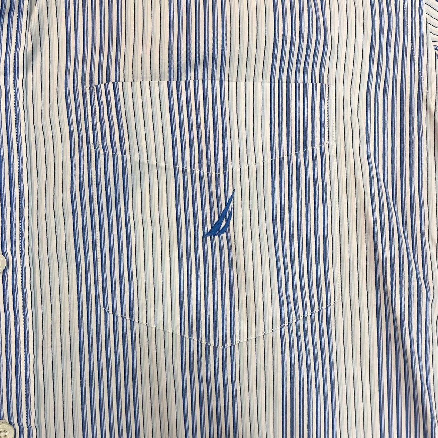 nautica short sleeved button up shirt