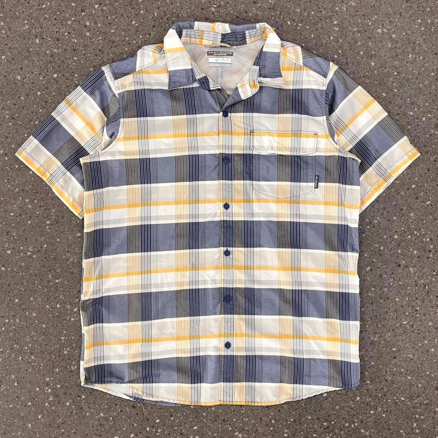 columbia short sleeved button up shirt