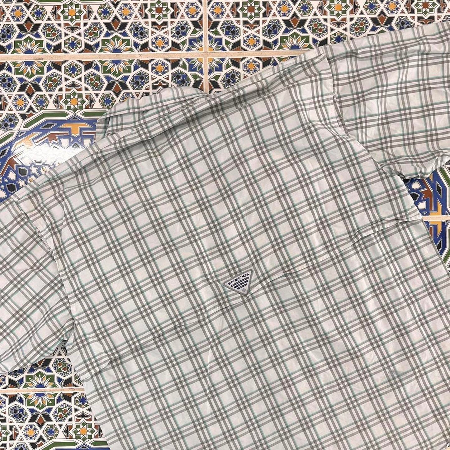 columbia short sleeved button up shirt