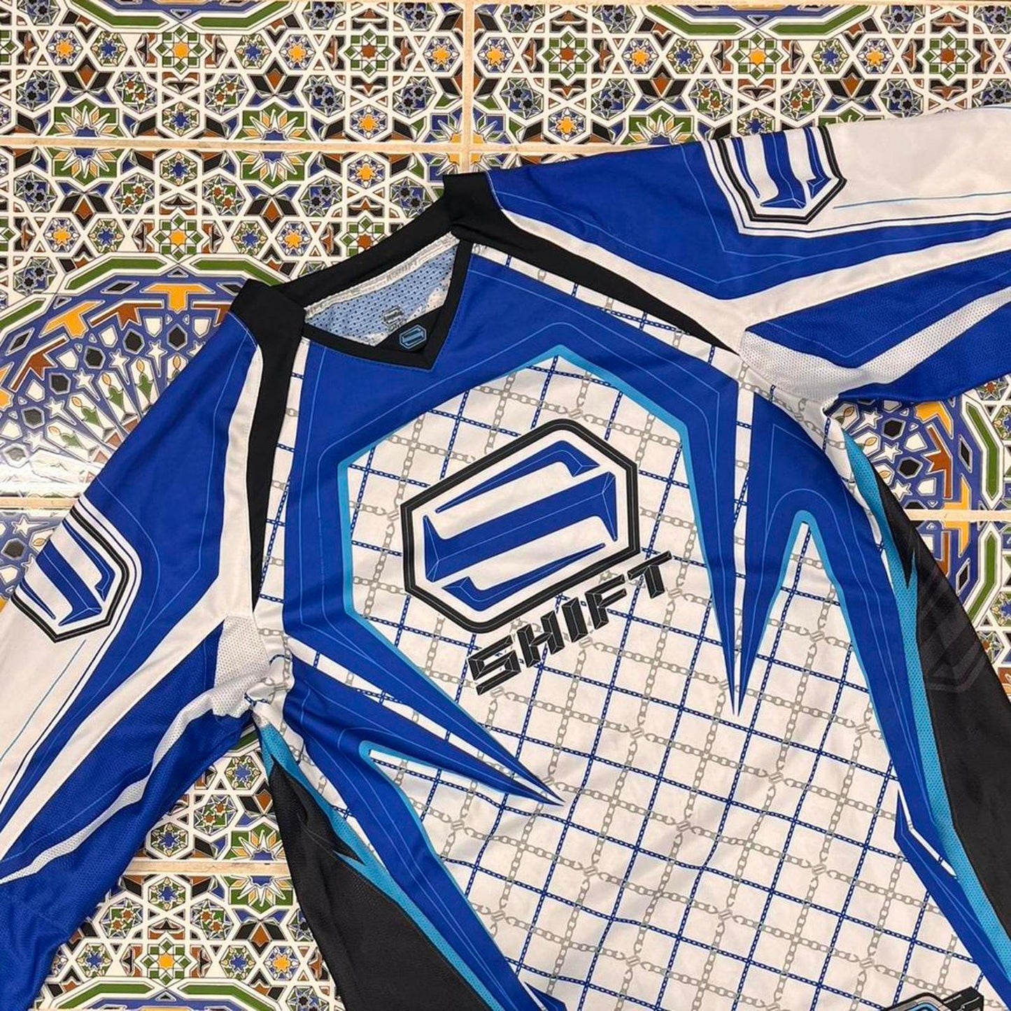 Shift motox shirt