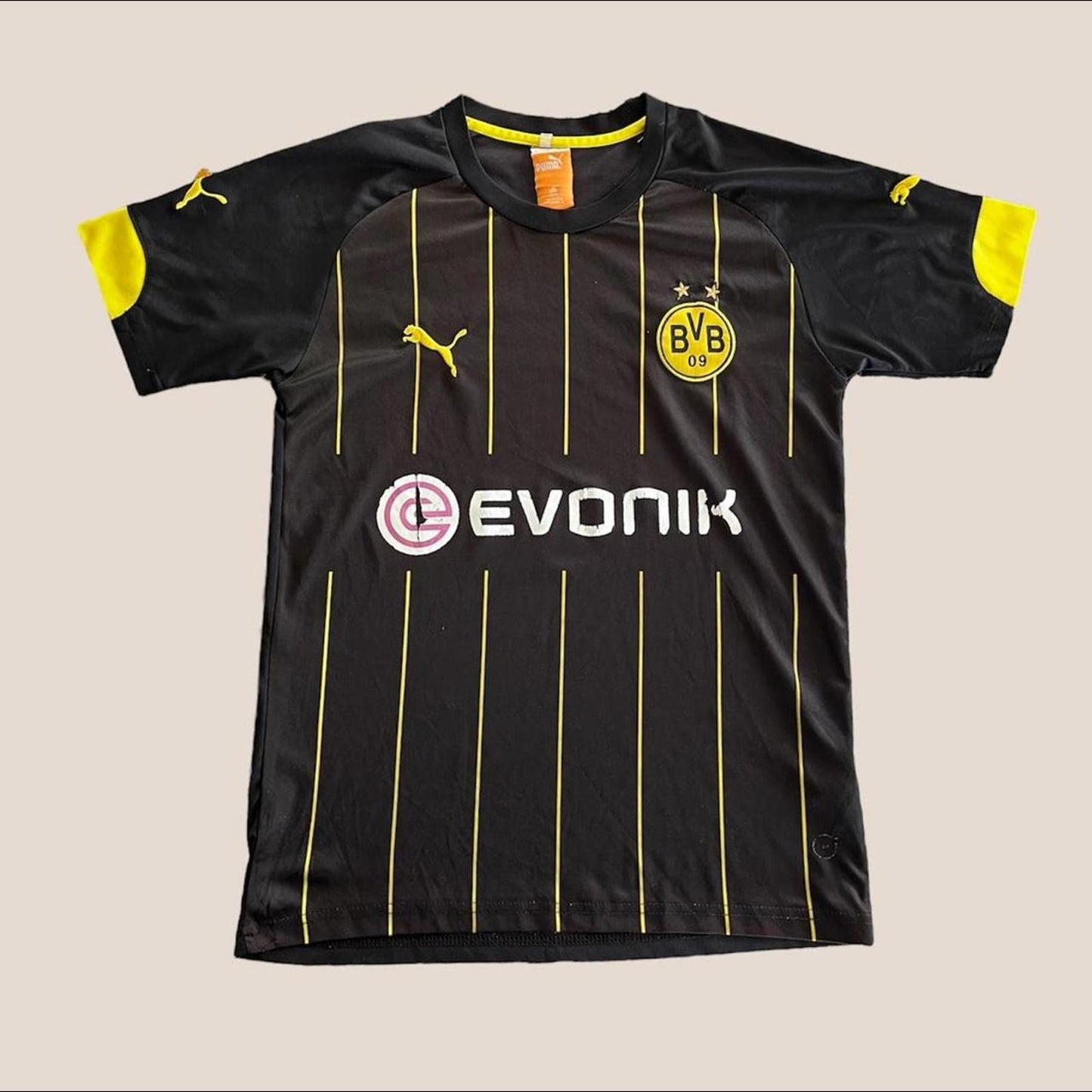 Puma BVB dortmund soccer kit.