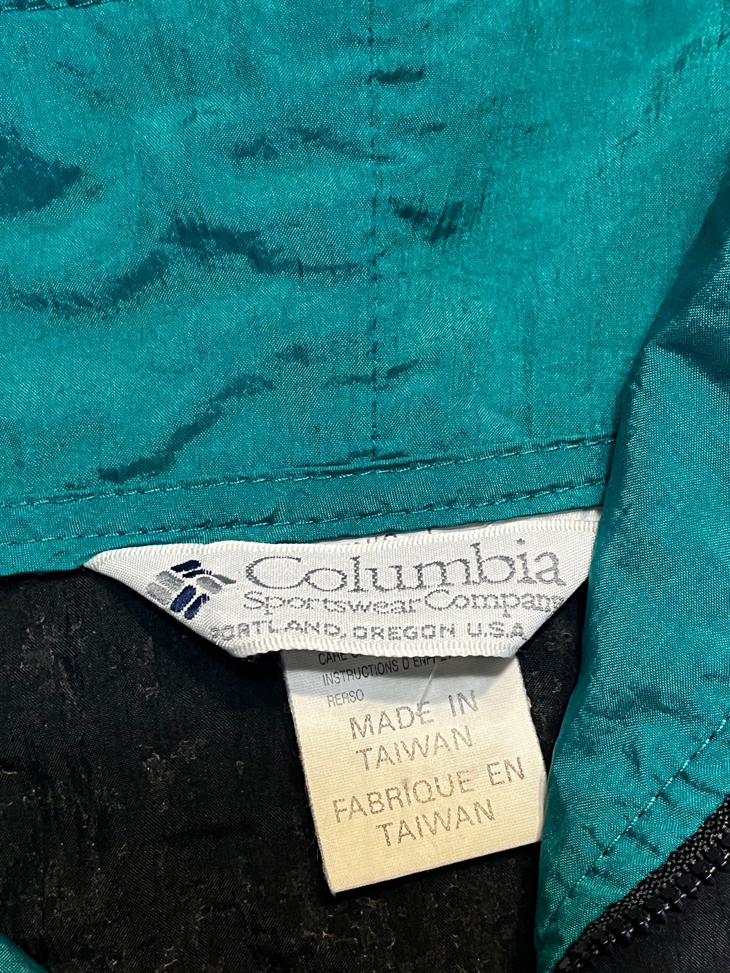 L Columbia Sportswear jacket