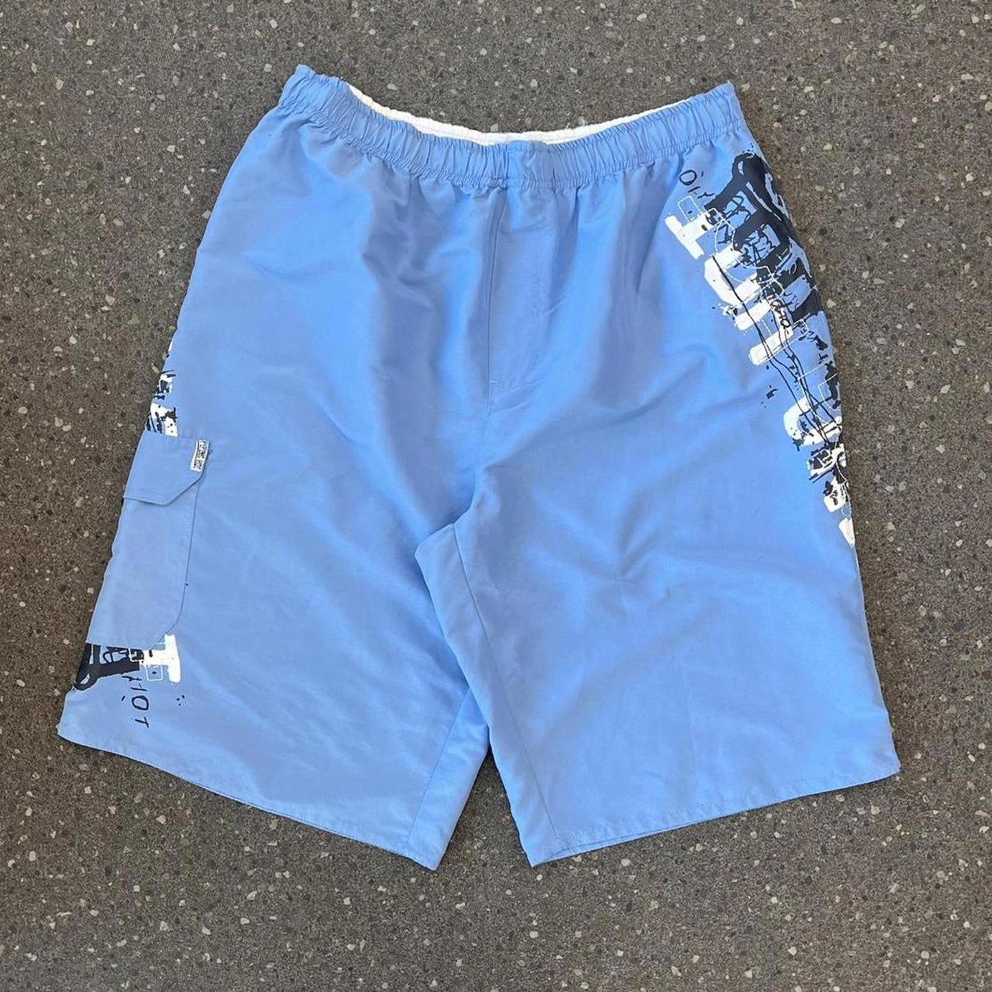 Piping hot board shorts