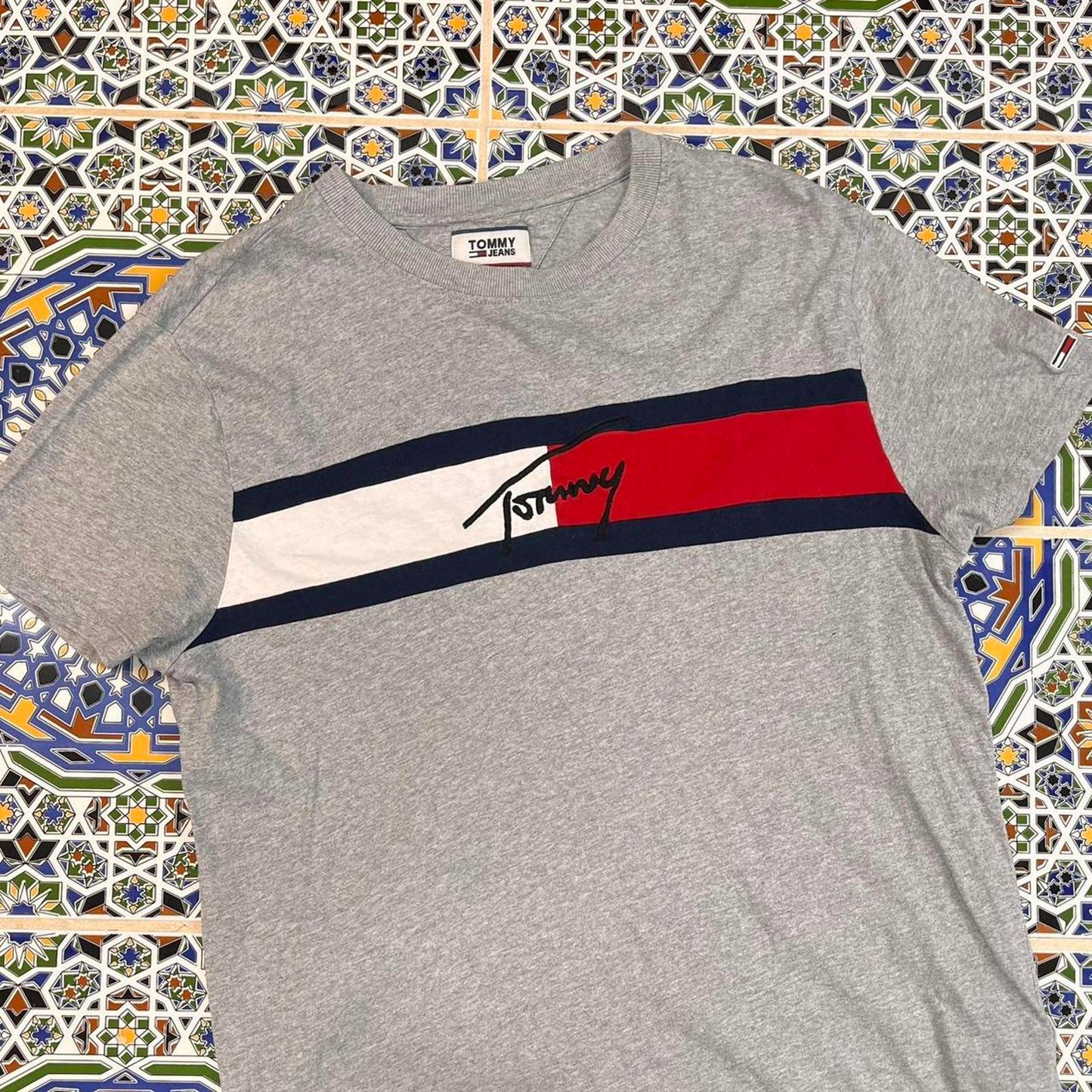 tommy hilfiger tshirt