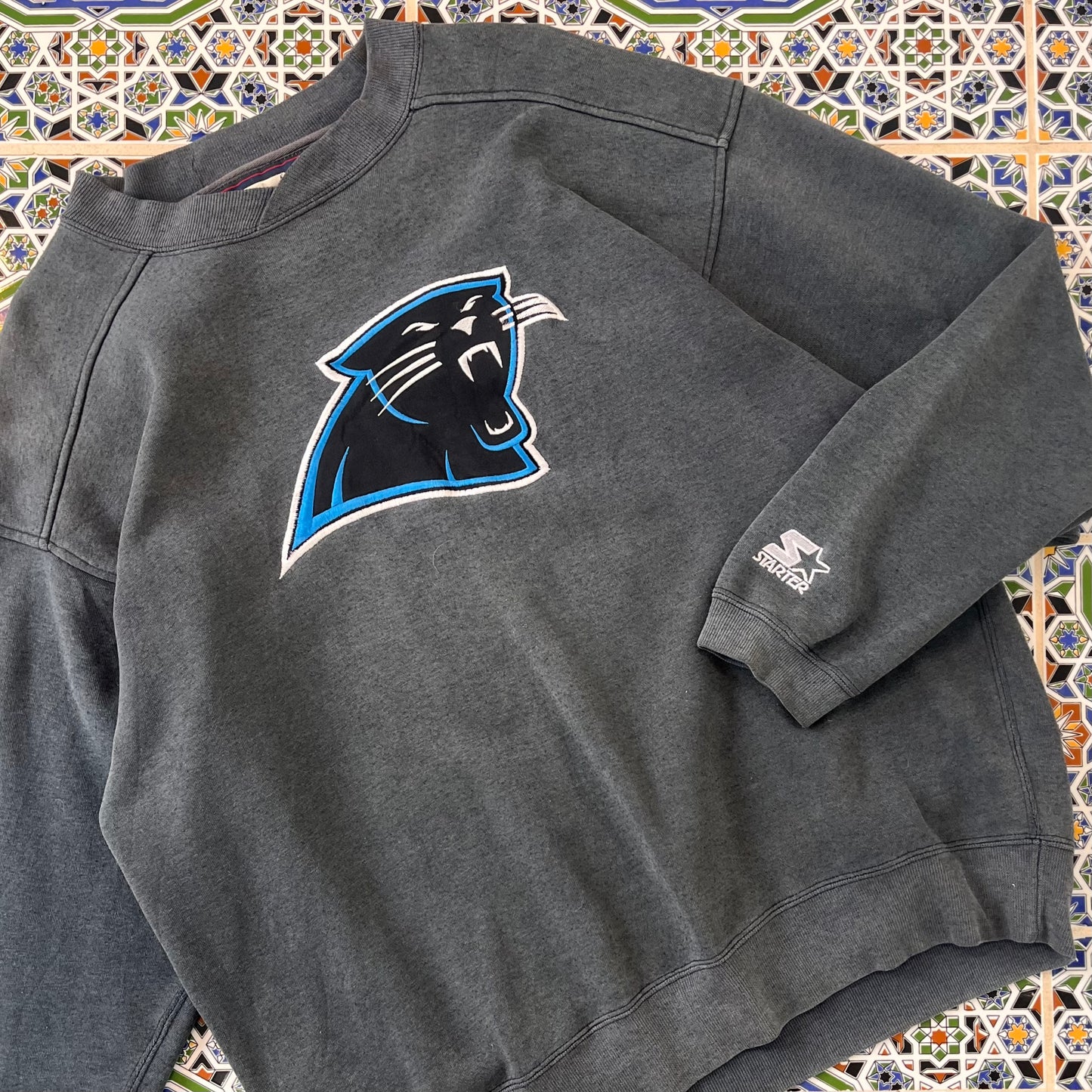 L starter Carolina panthers sweatshirt