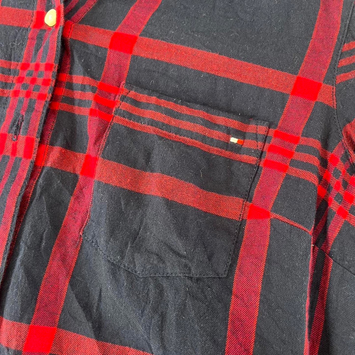 Women’s Tommy Hilfiger button up shirt