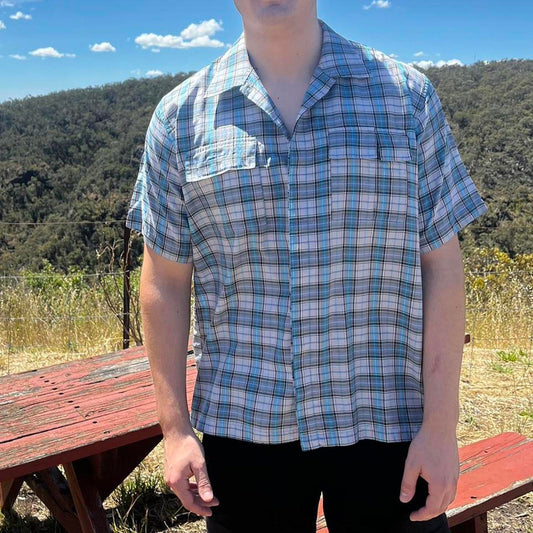 hang ten short sleeved button up shirt