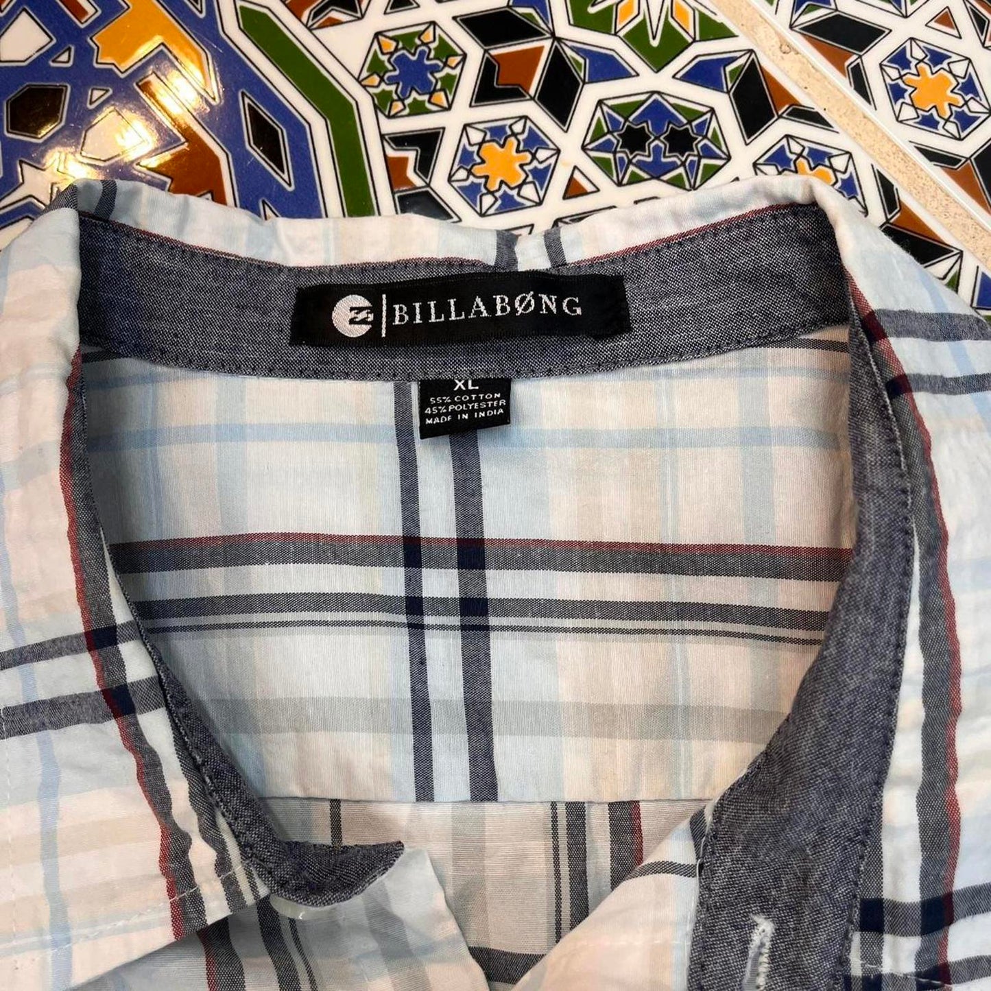 billabong short sleeved button up shirt