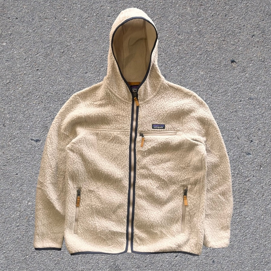 L Patagonia fleece hoodie