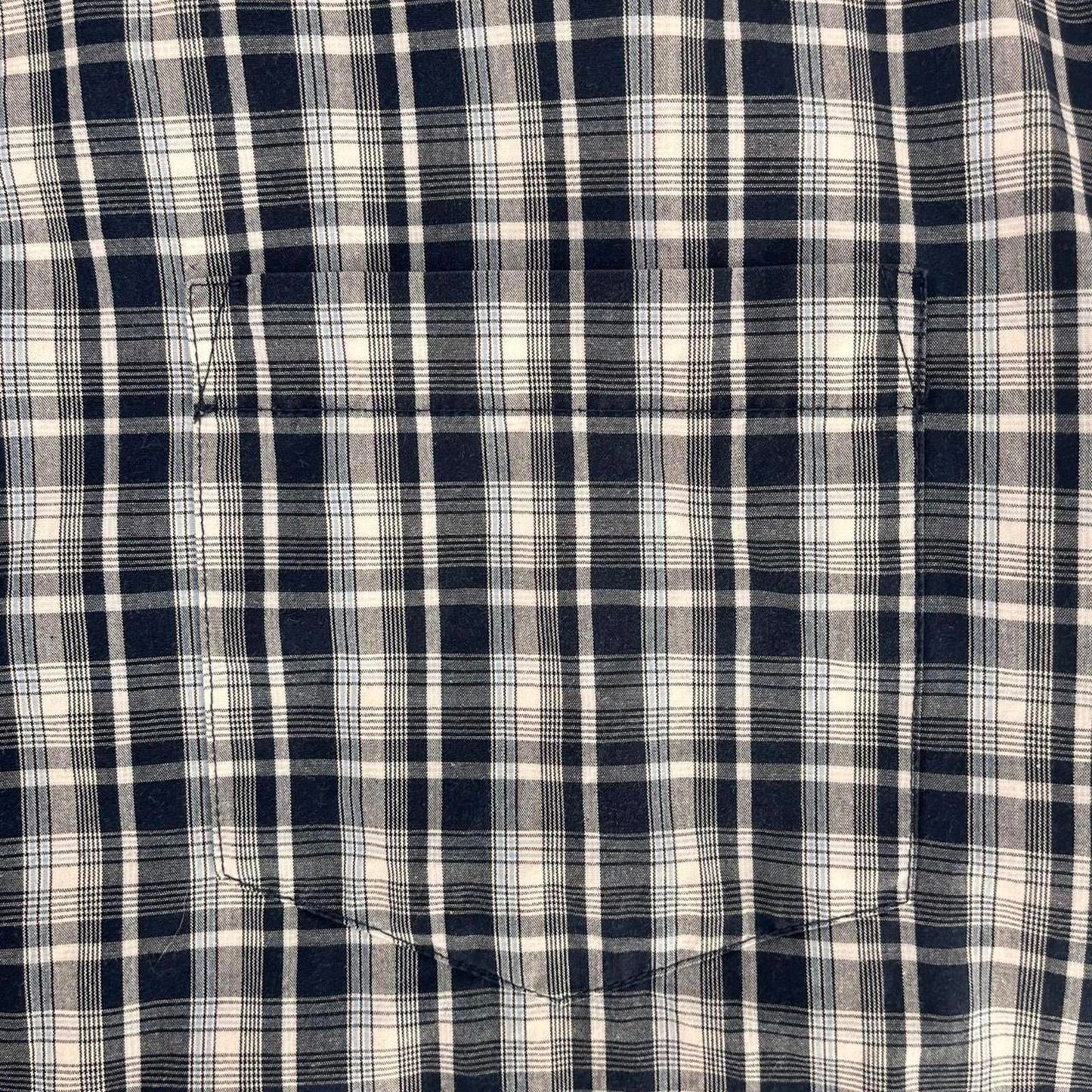 wrangler short sleeved button up shirt