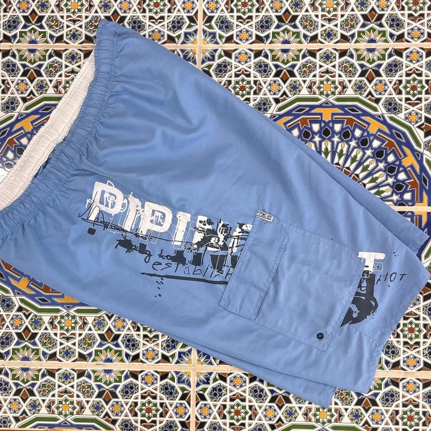 Piping hot board shorts