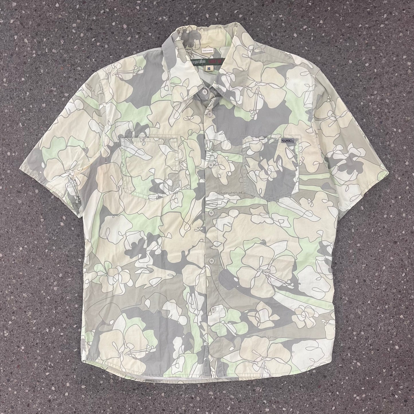 XL Mambo short sleeved button up shirt