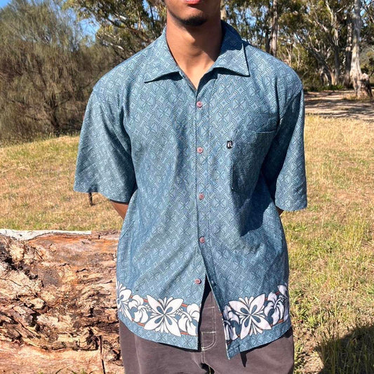 Hang ten Hawaiian short sleeved button up shirt
