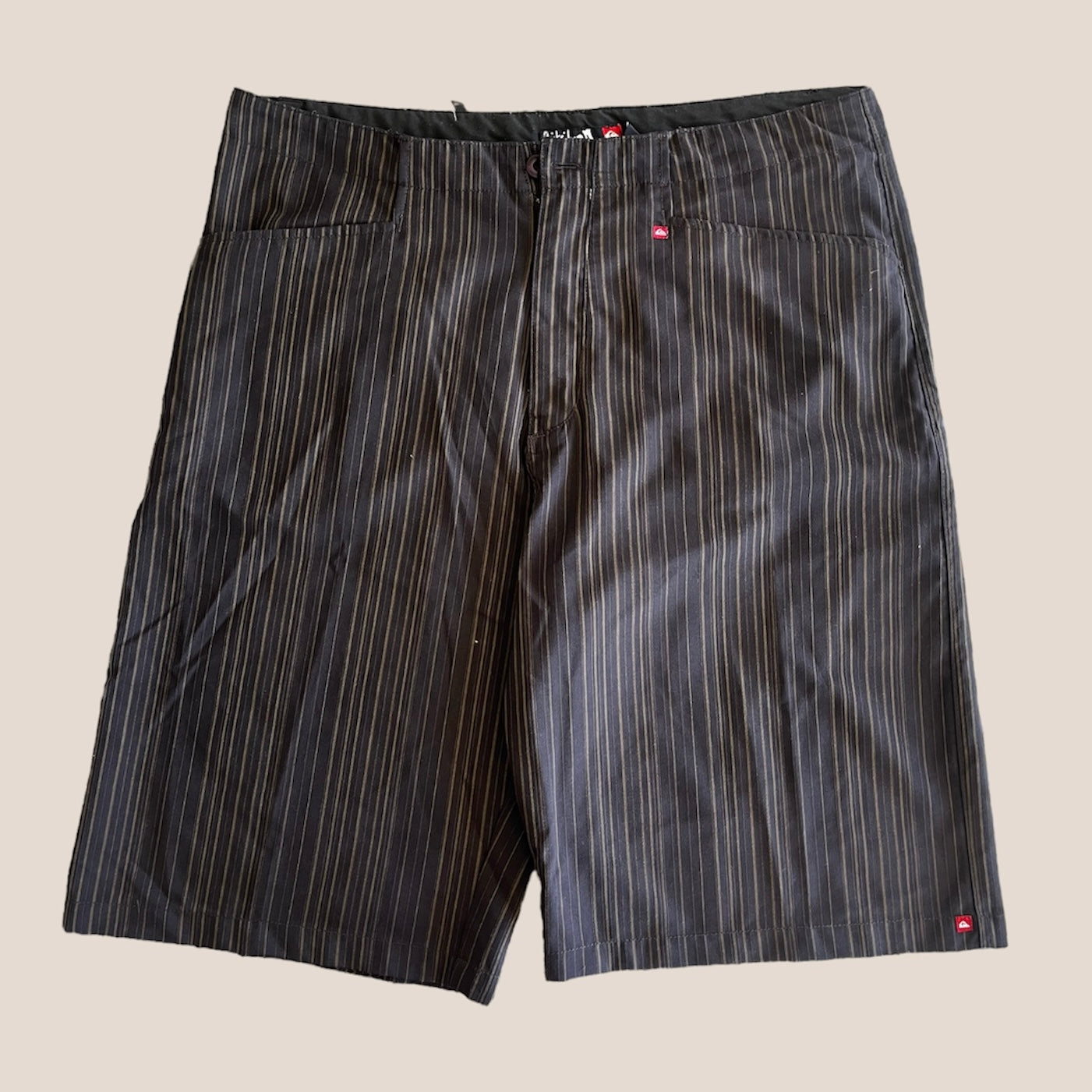 38” Quiksilver shorts