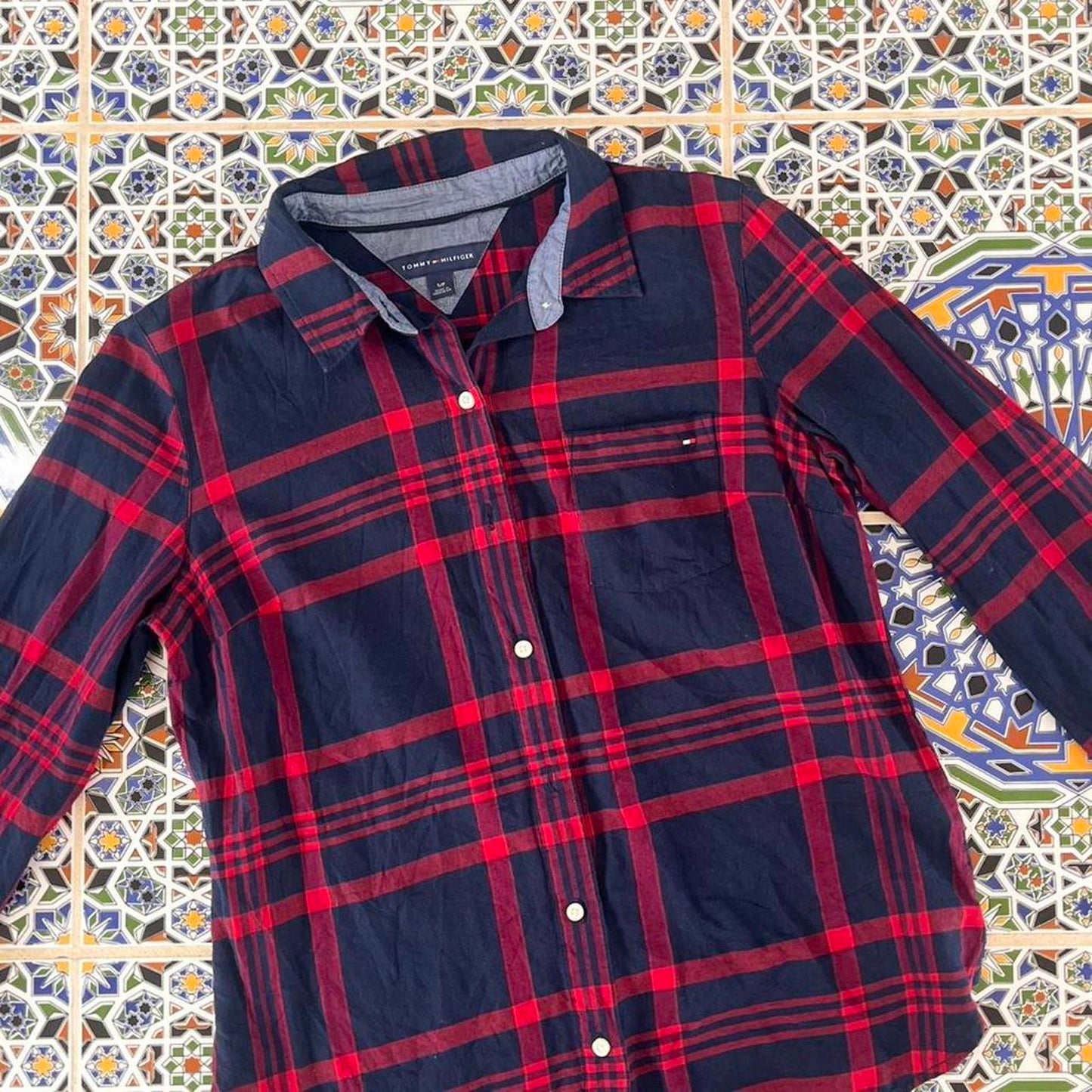 Women’s Tommy Hilfiger button up shirt