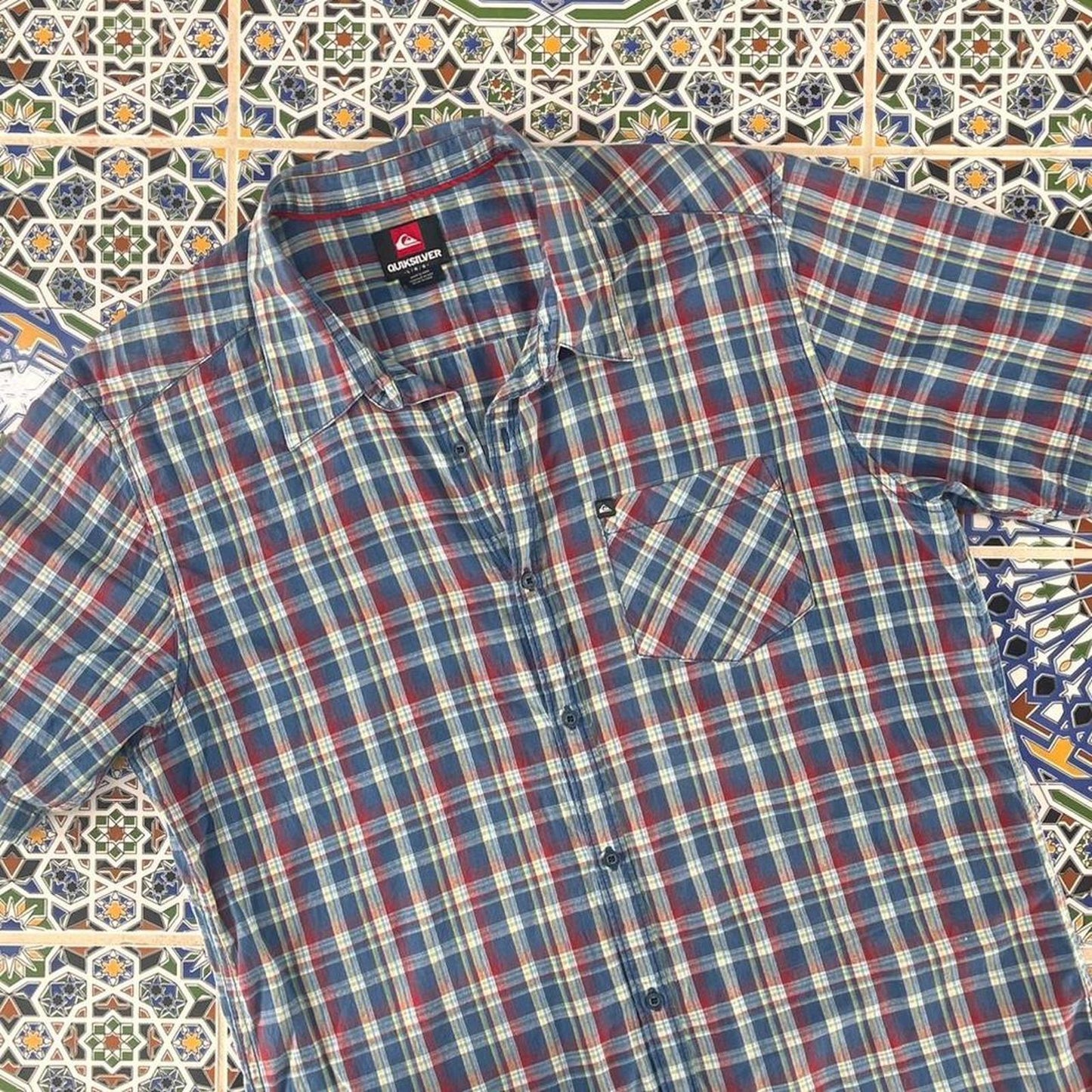 Quiksilver button up shirt
