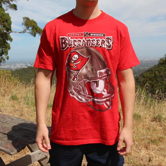 Pro player Tampa bay buccaneers helmet tee