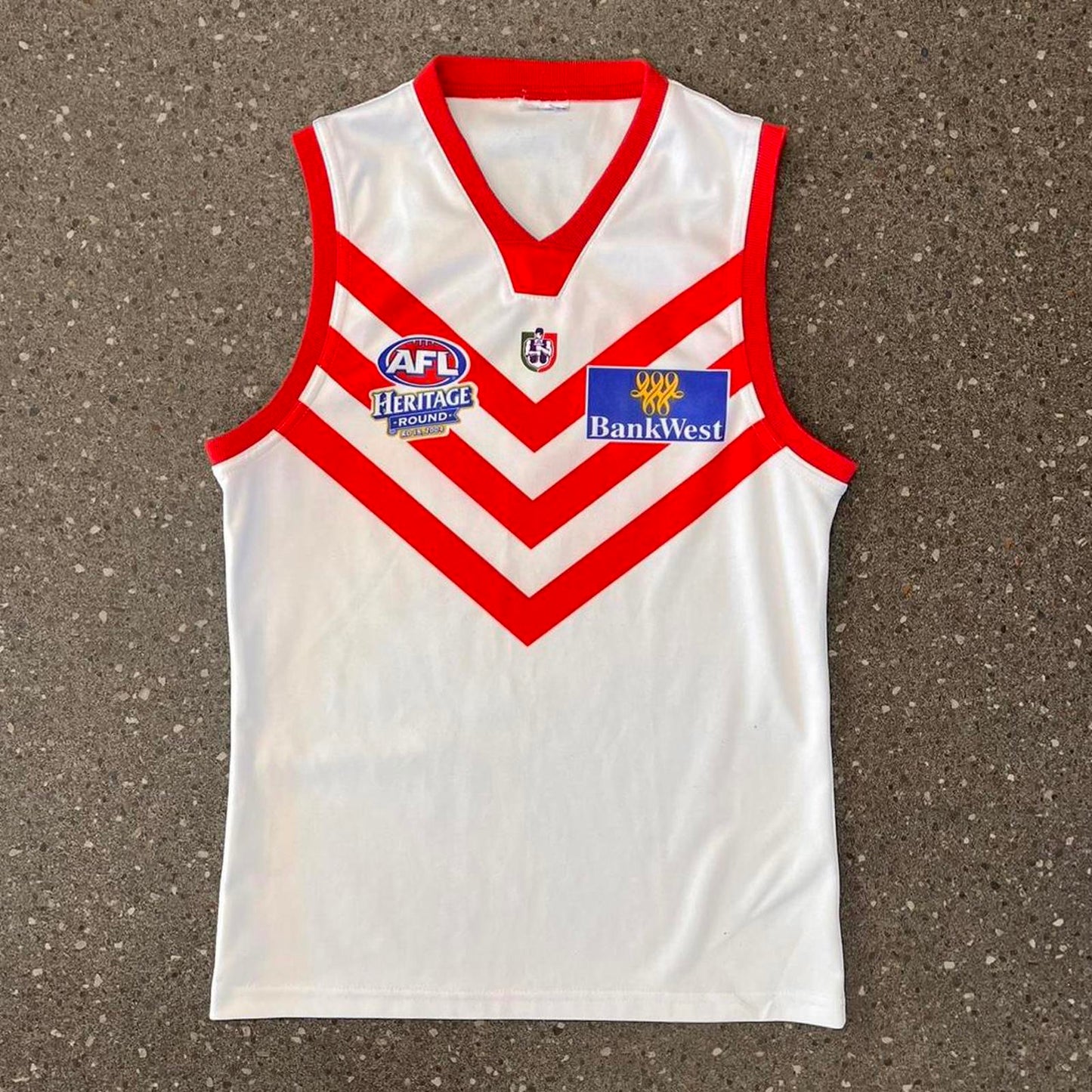 2004 heritage round Fremantle dockers jersey