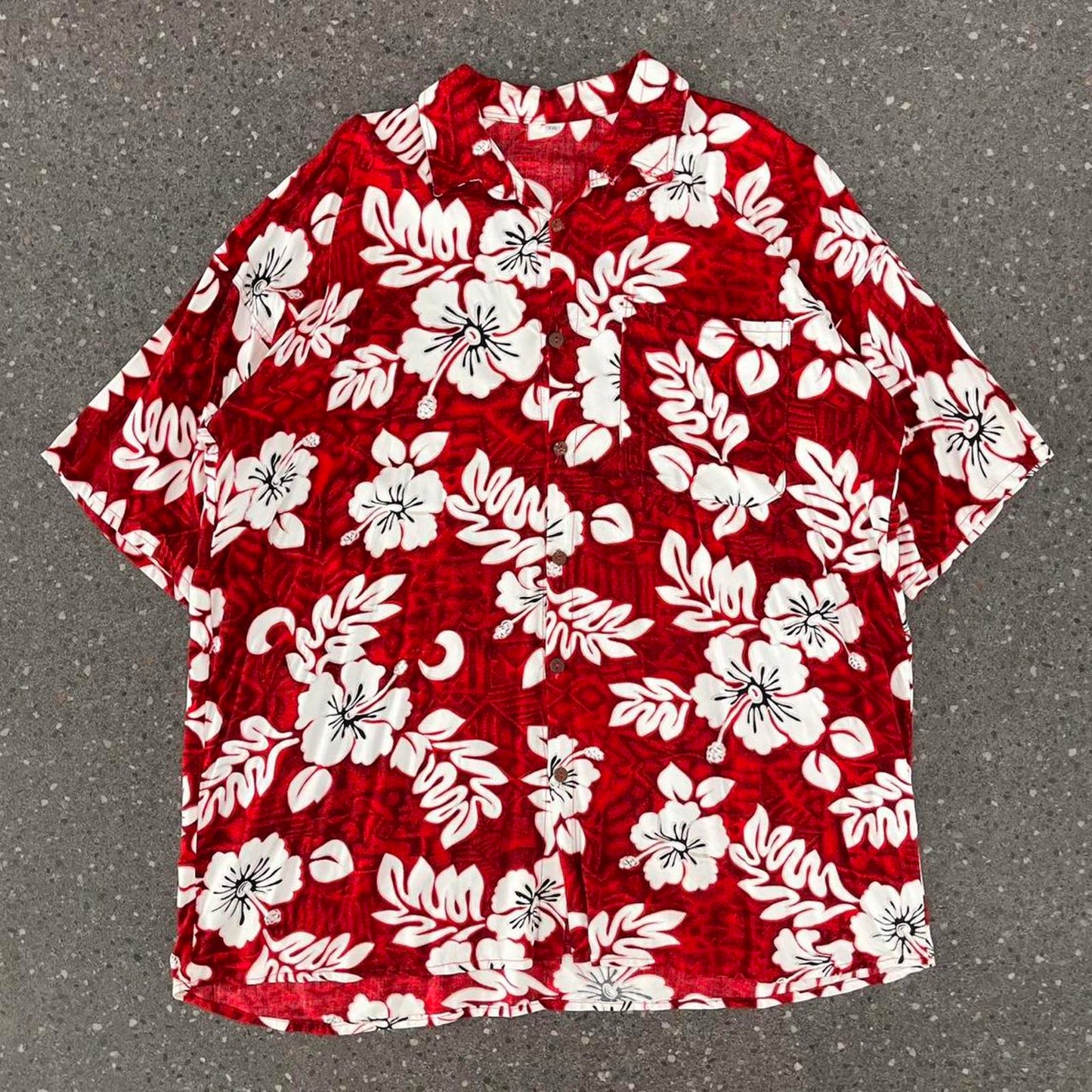 Hawaiian short sleeved button up shirt