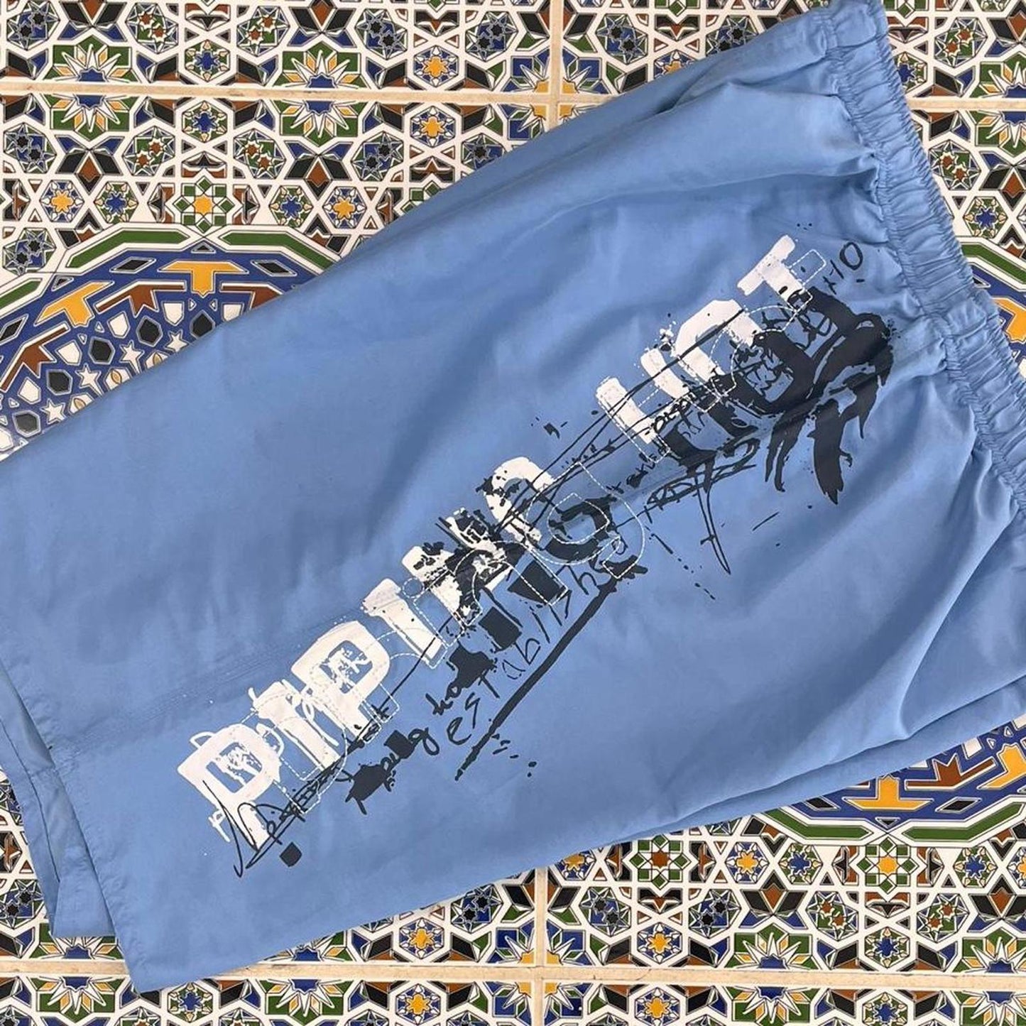 Piping hot board shorts