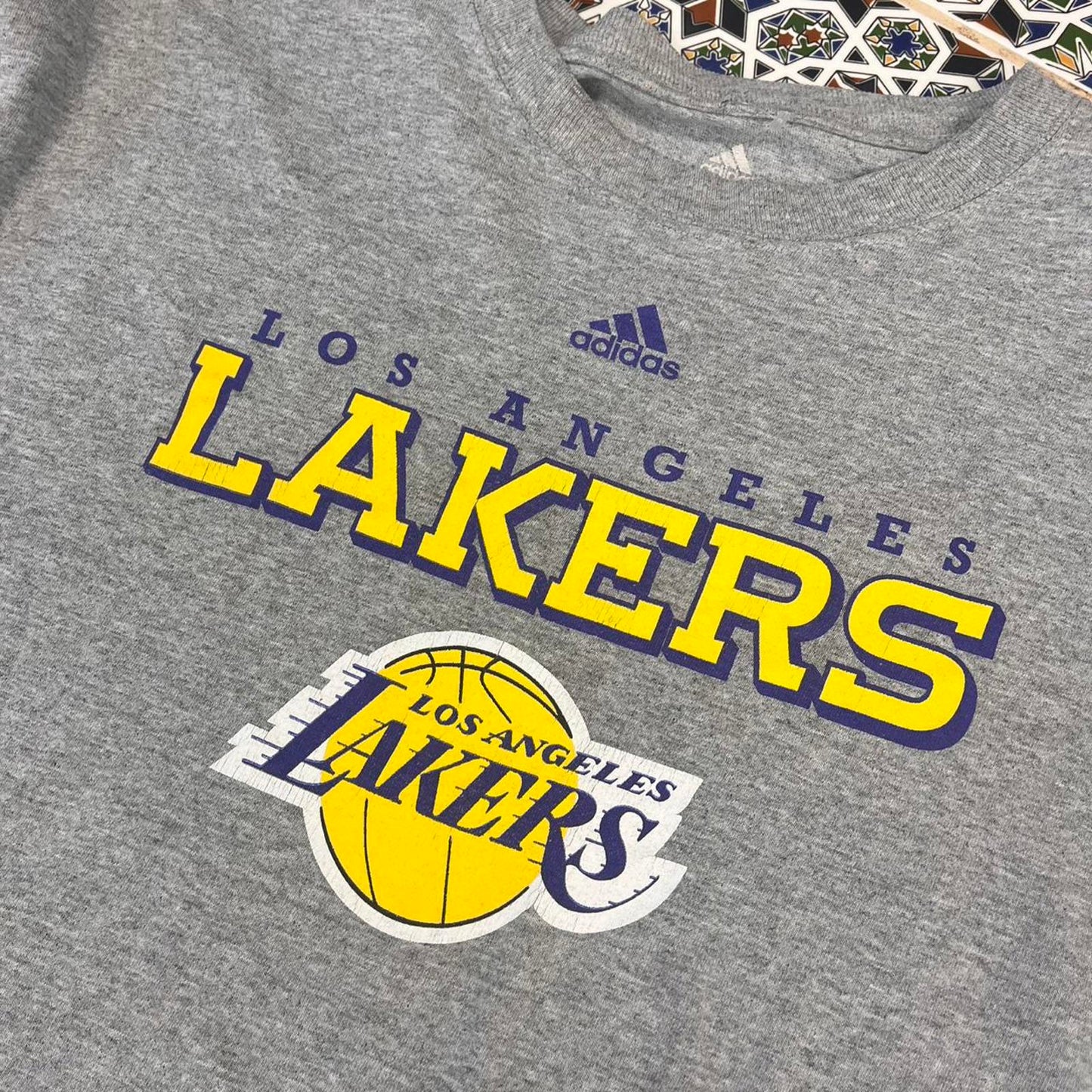 Adidas Los Angeles lakers tshirt