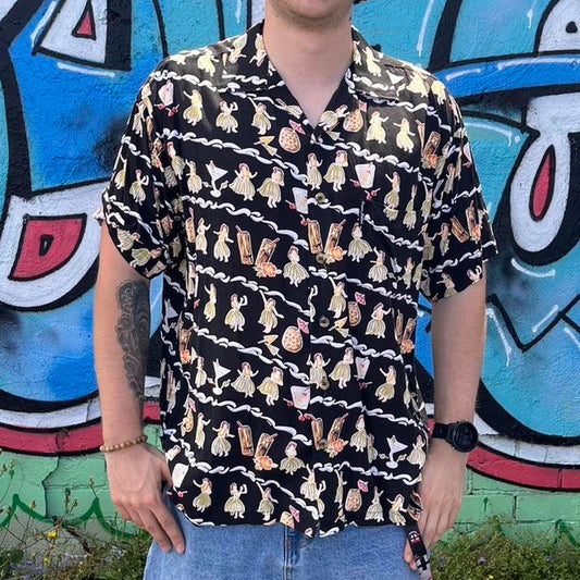 Ocean motion short sleeved button up