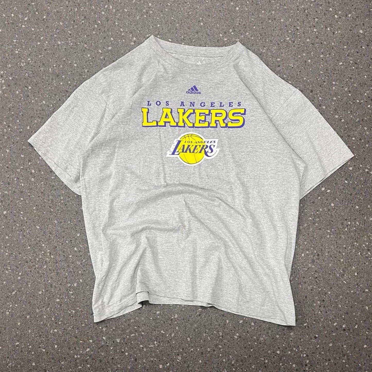 Adidas Los Angeles lakers tshirt