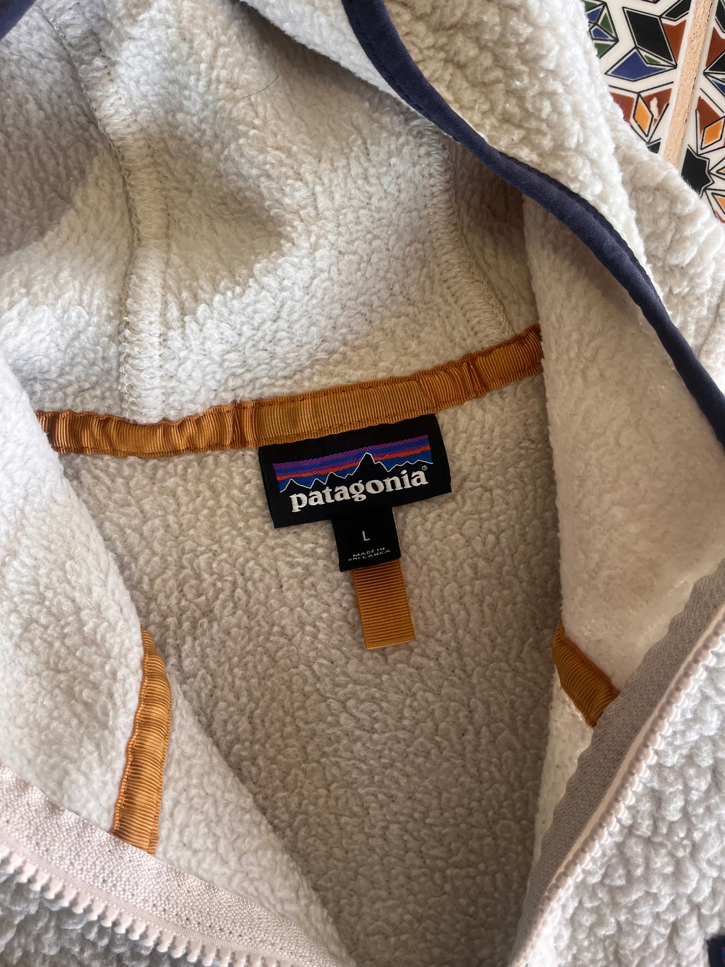 L Patagonia fleece hoodie