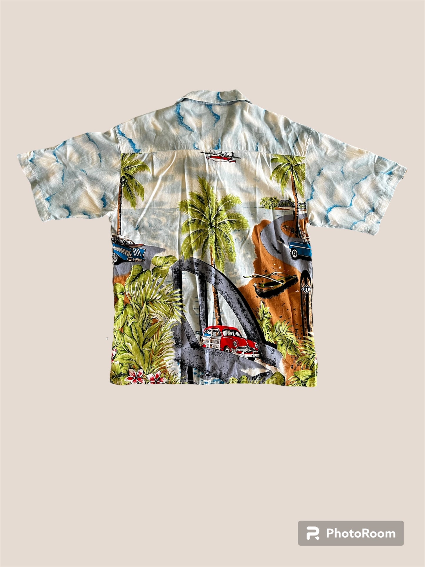 M Hang ten all over graphic short sleeved button up shirt