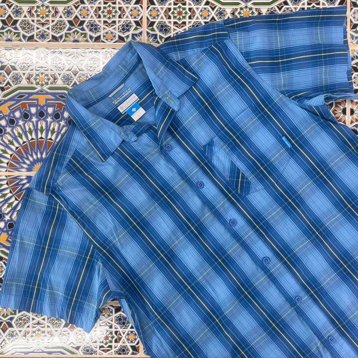 columbia omni-wick short sleeved button up shirt