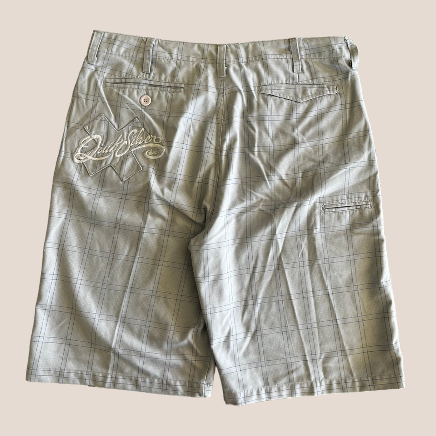 38” Quiksilver shorts