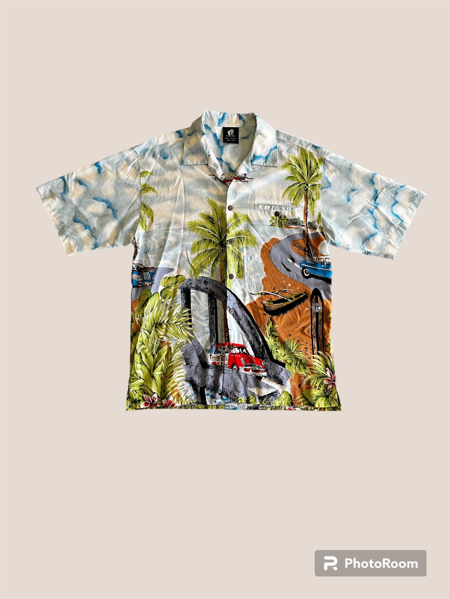 M Hang ten all over graphic short sleeved button up shirt