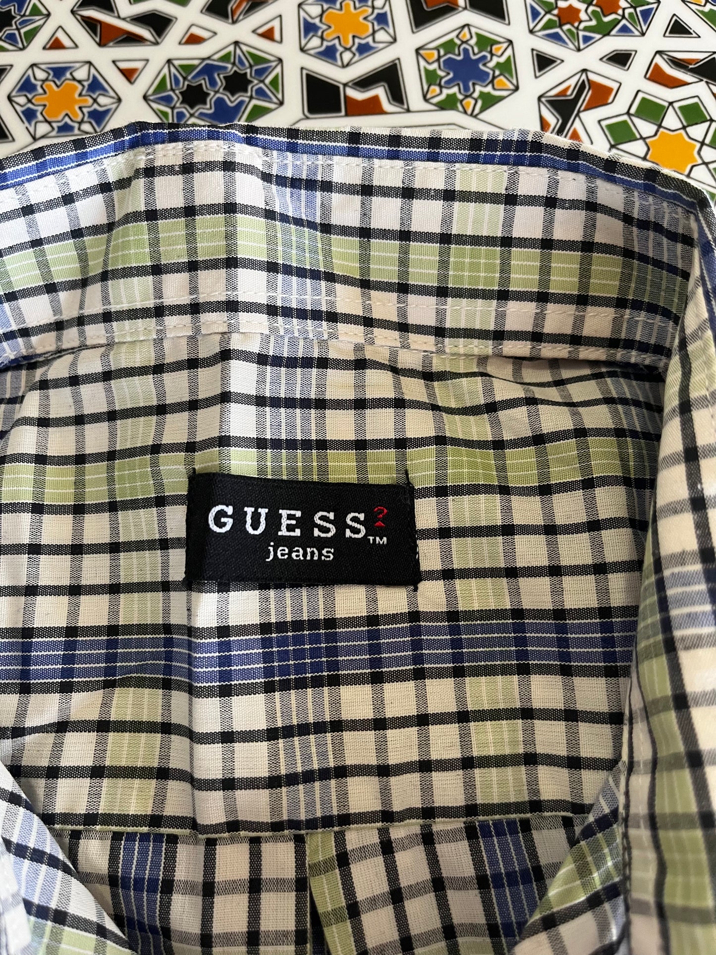 L guess jeans short sleeved button-up shirt