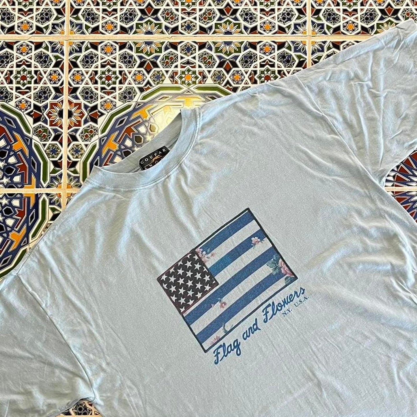 Flags and flowers New York tourist tee