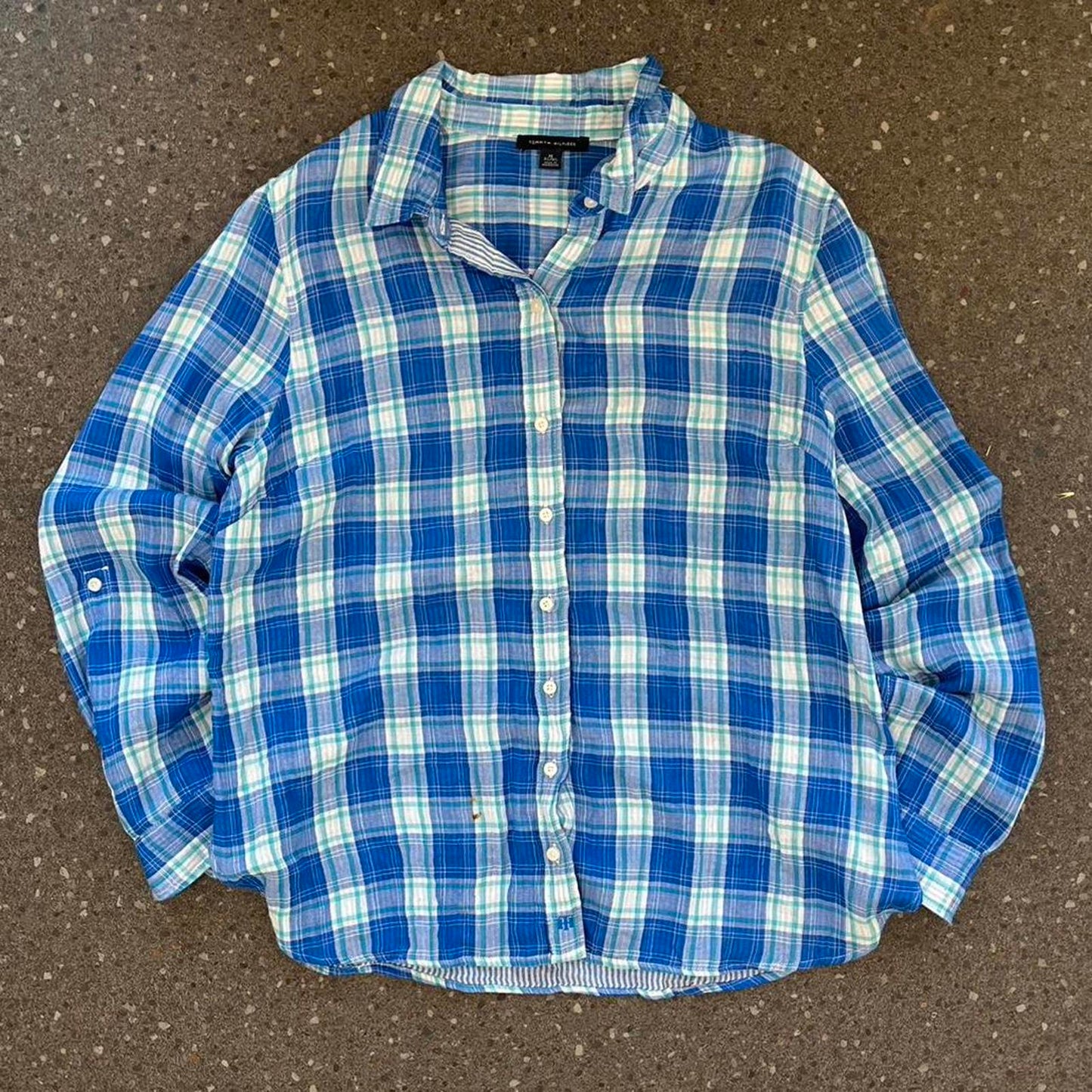 Women’s Tommy Hilfiger button up shirt