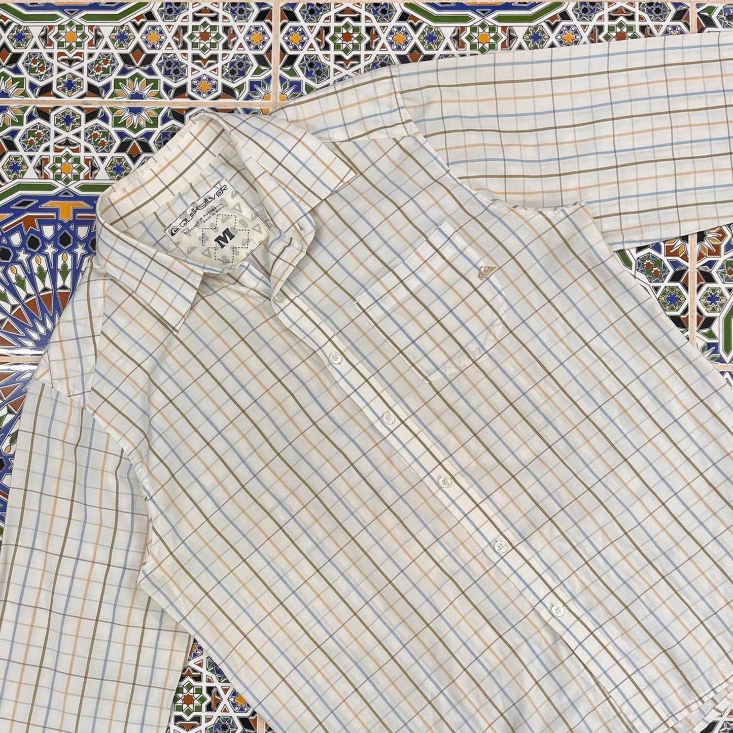 Quiksilver button up shirt