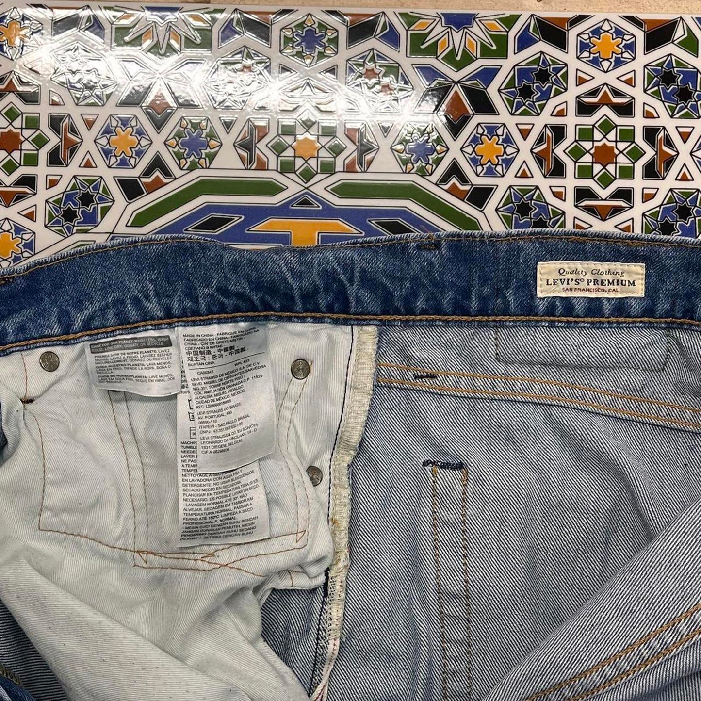 levis 502 denim jeans
