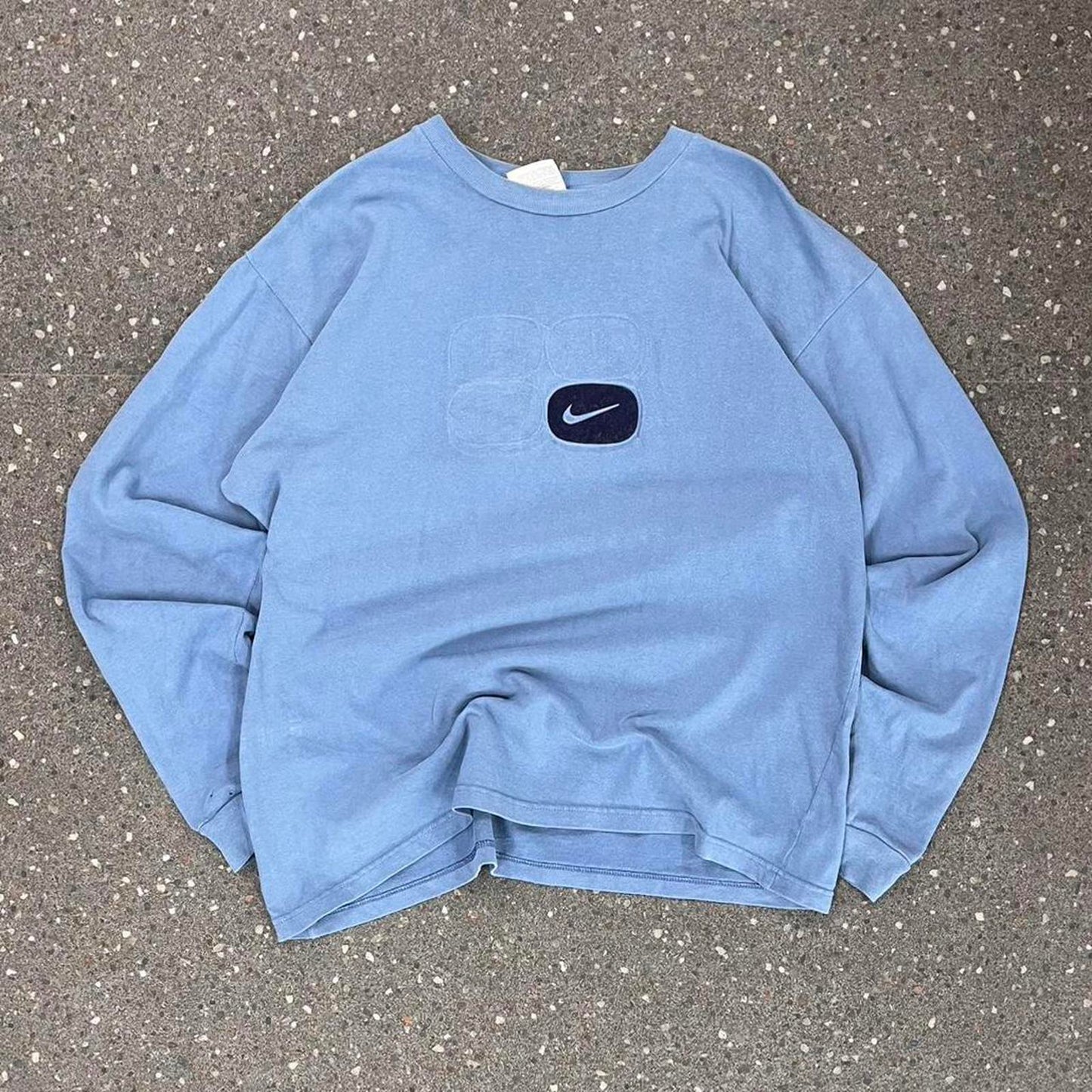 Nike long sleeve tee