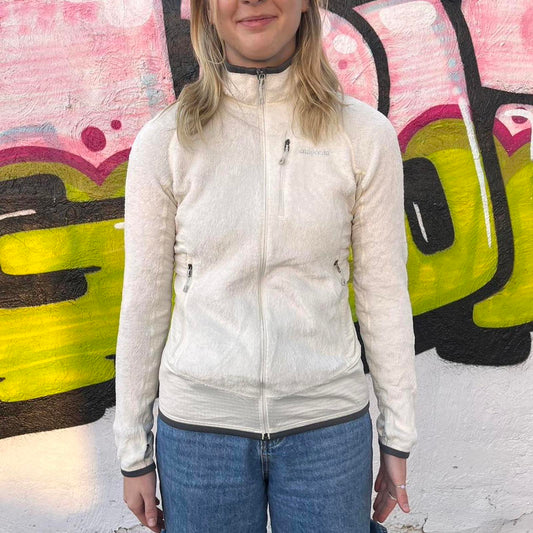 Women's Patagonia fleece sweater jacket