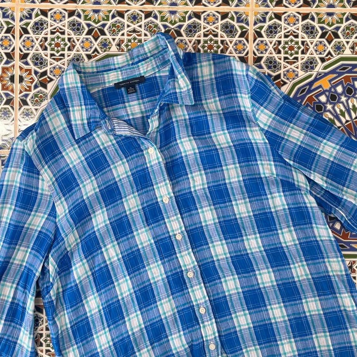 Women’s Tommy Hilfiger button up shirt