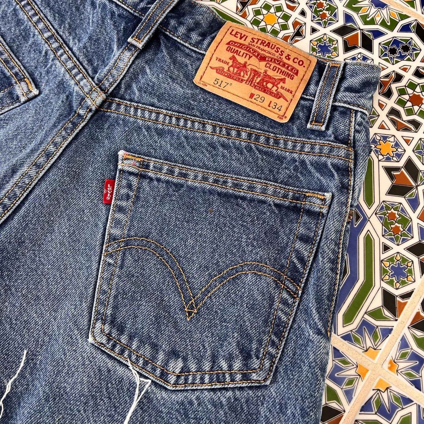 Women's High-waisted Levi’s shorts denim