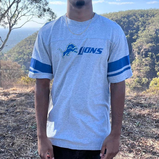lion NFL tee